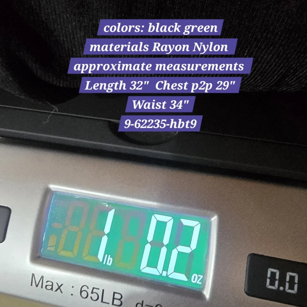 Carmen Marc Valvo Medium Black and Green Batwing Knit Top - Picture 8 of 8